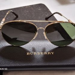 Burberry Sunglasses New never worn