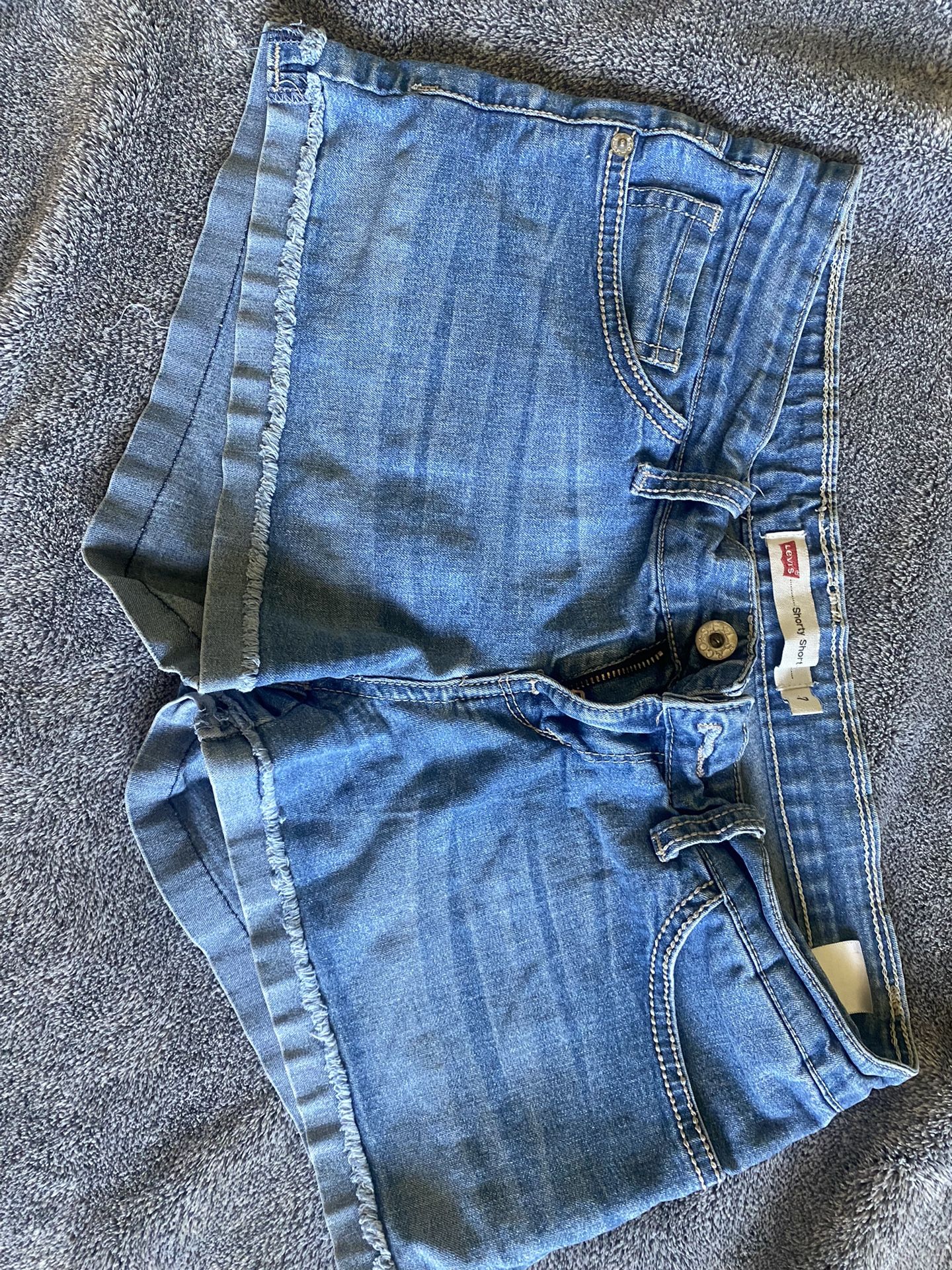 Levi Shorts Size 7