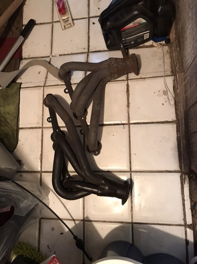 82 - 92 3rd gen camaro headers sbc