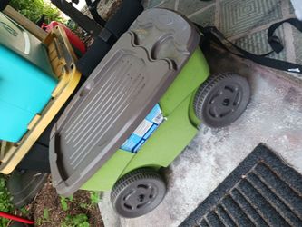CUTE GARDEN SCOITER CADDY IN GREAT CONDITION 10 FIRM