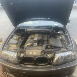 2005 BMW 330i