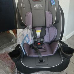 Graco Slimfit 3-in-1 Convertible Car Seat