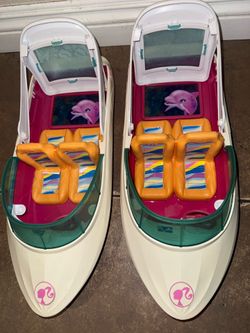 ✨ Barbie Speedboat / Cruise Boat – Dolphin Floor – Great Condition! 🛥️🩷