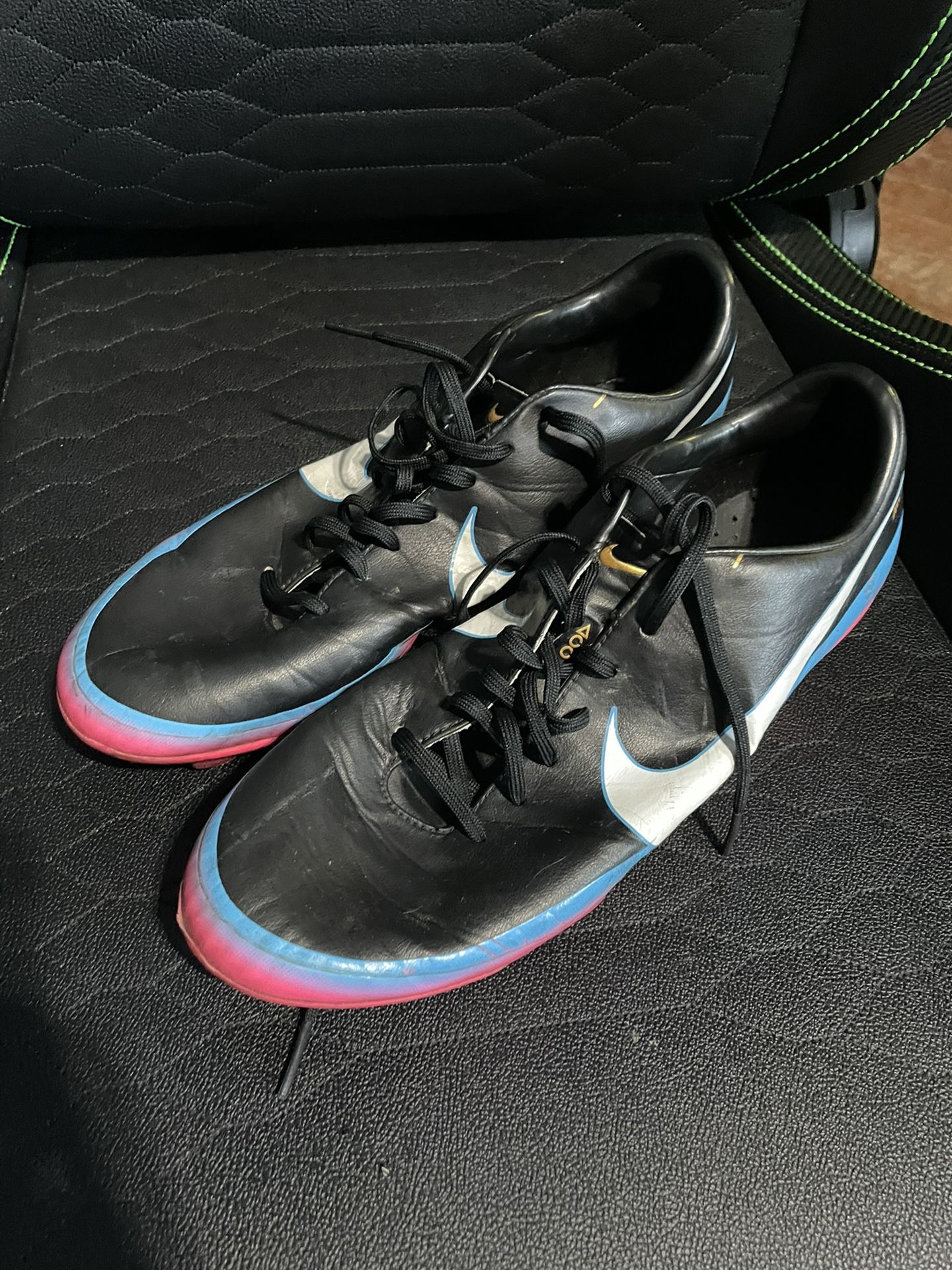 Nike Mercurial Vapor VIII FG 9.5 US CR7 Ronaldo Love Hate for Sale in Chula Vista CA OfferUp