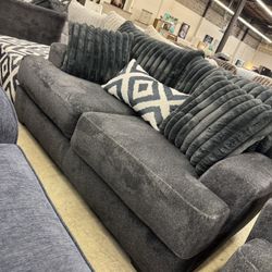 Loveseat, Chair And Cocktail Ottoman 