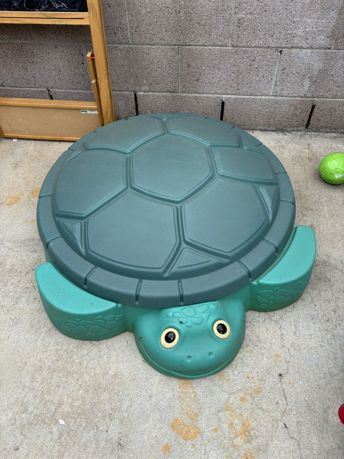 Little Tikes Turtle Sandbox