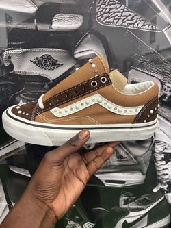 Van pearl Brown