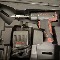 Snap On Impact Wrench With Battery And Charger 