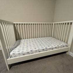 IKEA Gulliver Crib With Serta Toddler Mattress