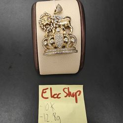 Lion Crown 10k Gold Pendant 