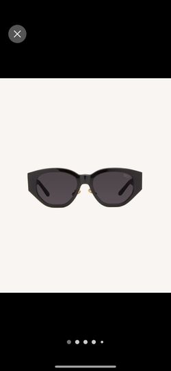 Dezi Glasses Charge It 