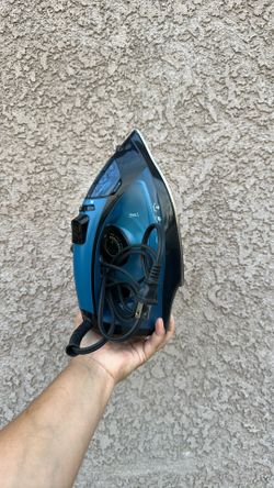 Clothing iron / Plancha