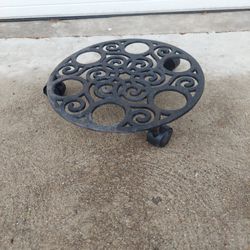Rolling metal plant stand