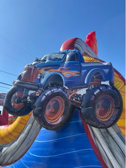 Monster truck jumper