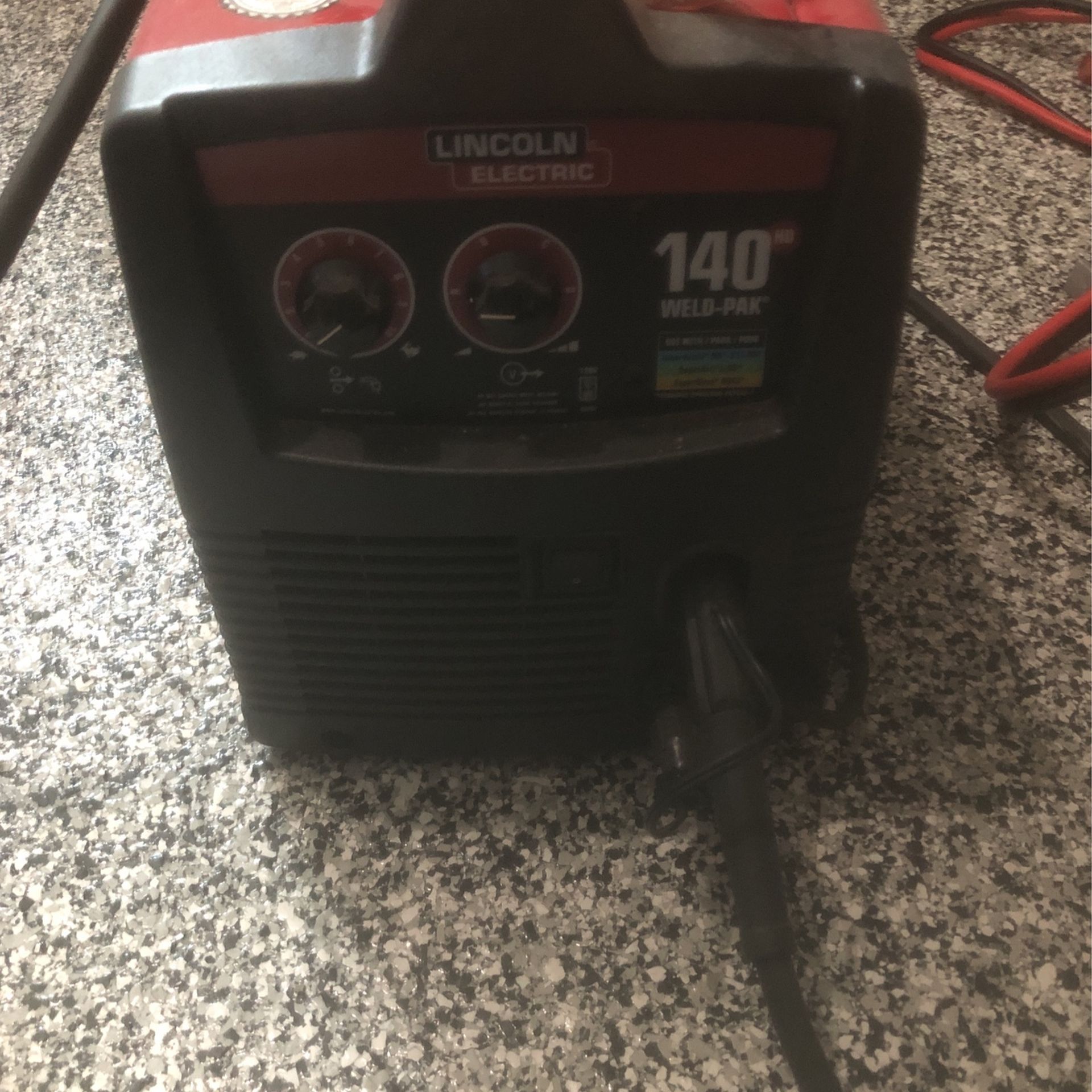 Lincoln 140HD Welder