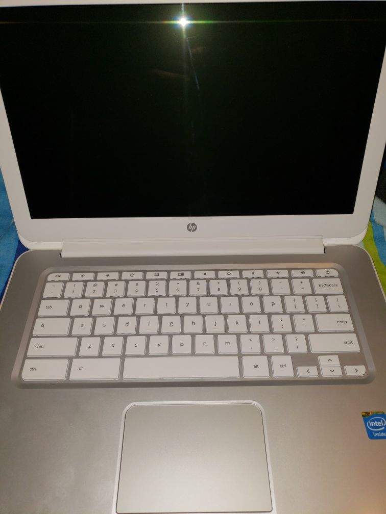 Chromebook HP 14 w/ charger