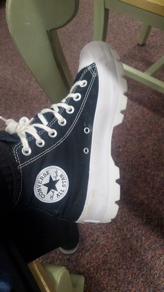 Converse All Star Chuck Taylor Chunky High Top Shoes Size 8 Can Fit Size 9