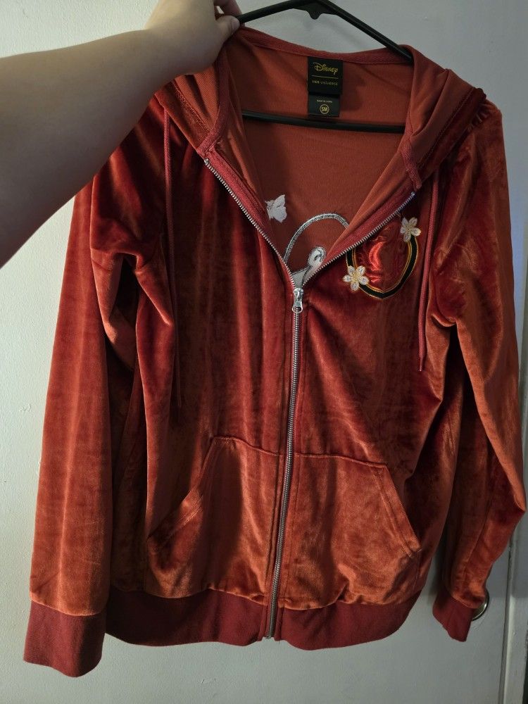 Women Mulan Sweater Size Small Great Condition