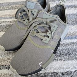 Adidas Shoes Size 10