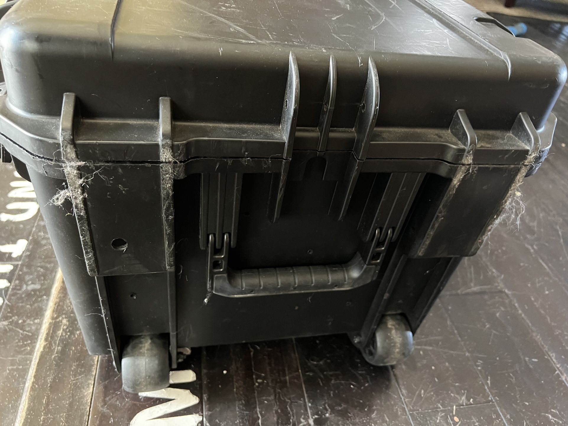 Apache 4800 Case 40.00 for Sale in San Diego, CA - OfferUp