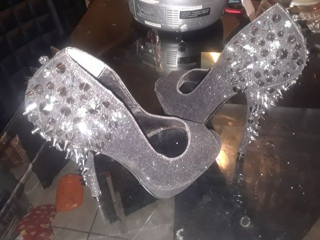 Sheikh Heels Spiky