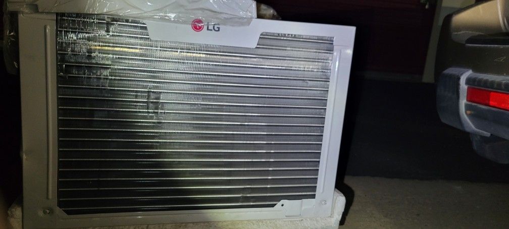 Air Conditioner (New)(LG 24.500 BTU)