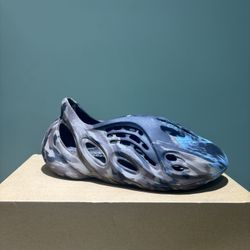 Adidas Yeezy Foam RNNR MX CINDER