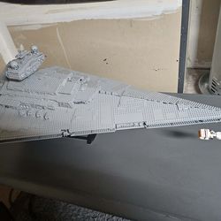 UCS (75252) Star Destroyer