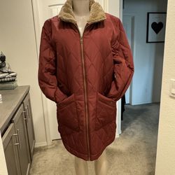 Women’s Wine-Colored Jacket