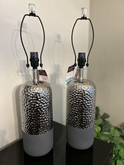 Fine Quality Set of Lamps New