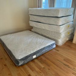 ⭐Queen Mattress Moving Out Sale!.Hurry up ⭐🆓 🔥🏡 🚚.COD⭐🔥