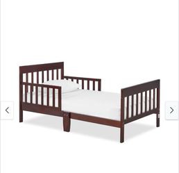 Toddler bed
