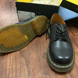 Dr. Martens 1561 Black leather size US 8 Mens. new for Sale in