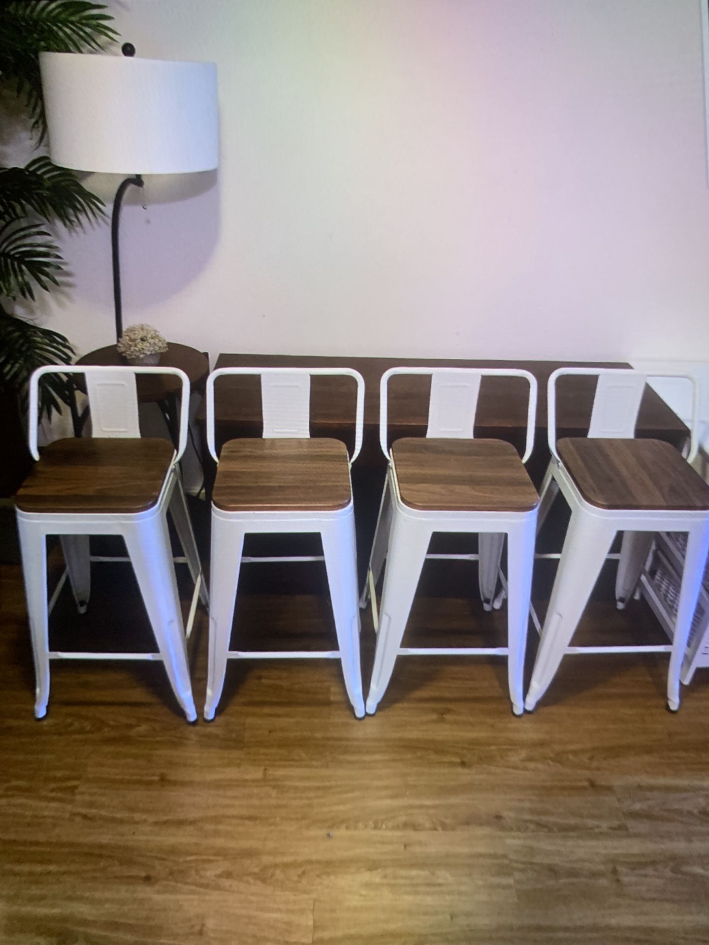 4 Trendy High-Barstool Open Box