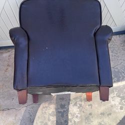 Toddler Couch Chair Needs upholstery $15