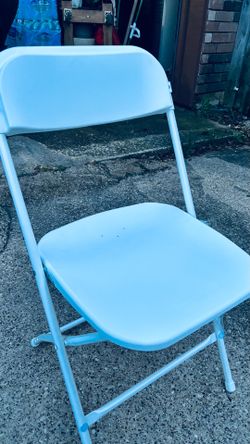 Plastic folding chairs(6)