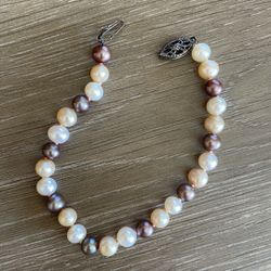 Natural Pearls Bracelet 