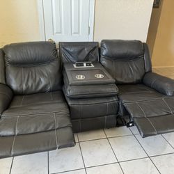 Sofas With Recliners And Charger Port