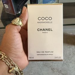 CHANEL 💯