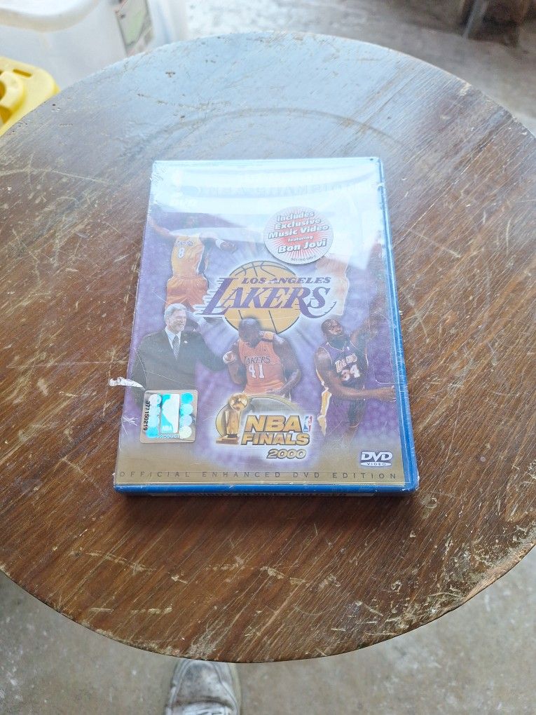 1(contact info removed) LA Lakers DVD New