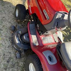 Felix Dlt2000. Loaded Mower  370 Hours