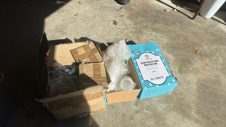 Lids, Cups And Sealable Bottles