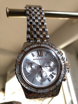 Michael Kors MK5876 Everest Chronograph Silver Dial Tri-Tone  display picture 1