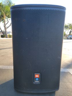 JBL POWERED SPEAKER