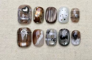 Press on nails