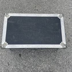 2 FT X 1.5 FT Small Case