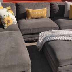 Gray Sectional Couch with Ottoman Free Delivery 