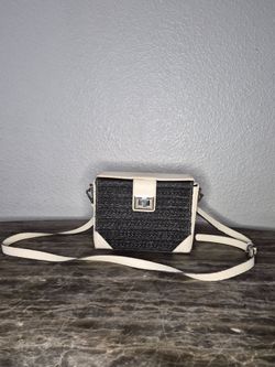 Steve Madden Bbox Black And Cream Purse With Strap