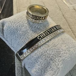 Set D high quality bracelet and ring size 7