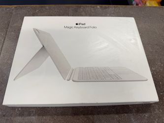 Apple iPad 10th gen Magic Keyboard folio